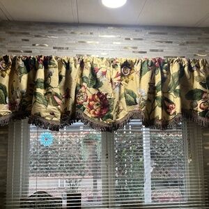 6 Elegant Waverly Valances